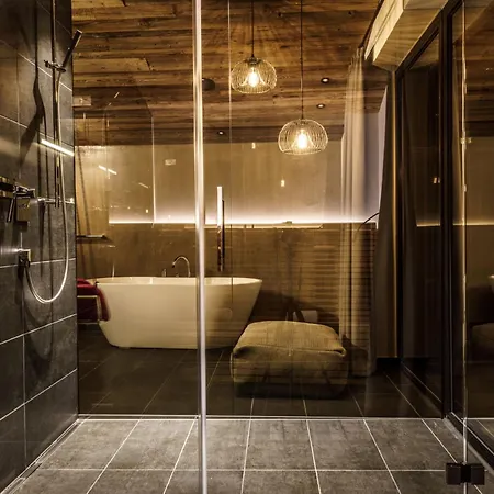 Bergsteiger - By Interhome