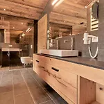 Bergsteiger - By Interhome